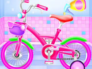 Girl Bike Fix Washing Salon